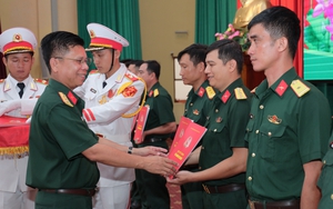 Kiện toàn nhân sự Ban Chỉ huy Quân sự cấp xã, thăng quân hàm sĩ quan dự bị