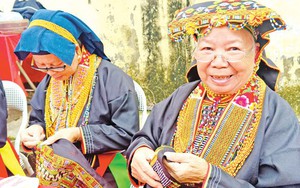 Phát triển sản phẩm OCOP gắn với bảo tồn, phát huy giá trị văn hóa truyền thống