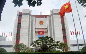 Sắp xếp, bố trí nhân lực y tế trường học; khám sức khỏe định kỳ cho 100% giáo viên, nhân viên nhà trường