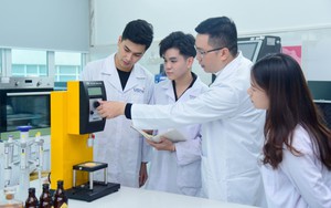 Đề xuất hoàn thiện chính sách học bổng với ngành khoa học cơ bản, kỹ thuật then chốt, công nghệ chiến lược