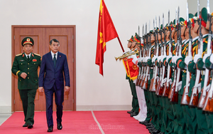 THỦ TƯỚNG LÊ MINH HƯNG: PHẢI CHUẨN BỊ KHẢ NĂNG ỨNG PHÓ VỚI NHỮNG TÌNH HUỐNG CHƯA CÓ TIỀN LỆ VỀ QUÂN SỰ - QUỐC PHÒNG
