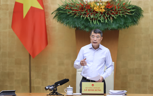 Thủ tướng chỉ đạo tăng tốc, bứt phá; đẩy nhanh giải ngân vốn đầu tư công; sắp xếp cơ sở giáo dục; bảo đảm sách giáo khoa, chính sách với học sinh yếu thế...