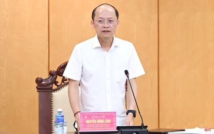 Khẩn trương sắp xếp thôn, tổ dân phố; giải quyết chế độ cho người hoạt động không chuyên trách