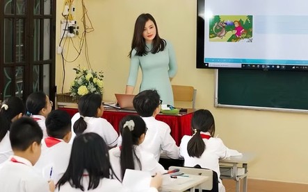 Hoàn thành sắp xếp giảm 57,1% đầu mối trường học, bổ nhiệm hiệu trưởng, bố trí cán bộ chủ chốt trước 20/8