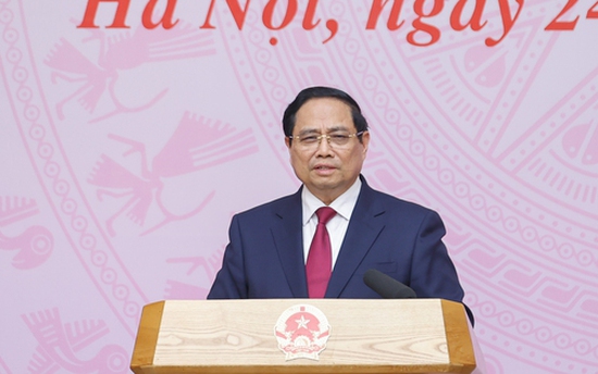 THỦ TƯỚNG PHẠM MINH CHÍNH: "GIỮ TRỌN Y ĐỨC - VỮNG VÀNG Y THUẬT - VƯỢT QUA NGHỊCH CẢNH - TẤT CẢ VÌ DÂN"