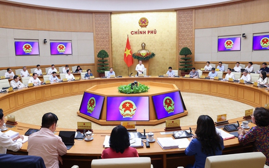 KHẨN TRƯƠNG HOÀN THÀNH SẮP XẾP TỔ DÂN PHỐ, THÔN BẢN, ĐƠN VỊ SỰ NGHIỆP CÔNG LẬP