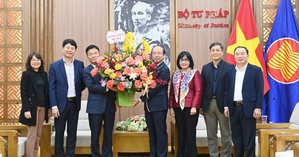 Thủ tướng Chính phủ bổ nhiệm tân Chủ tịch Viện Hàn lâm Khoa học xã hội Việt Nam