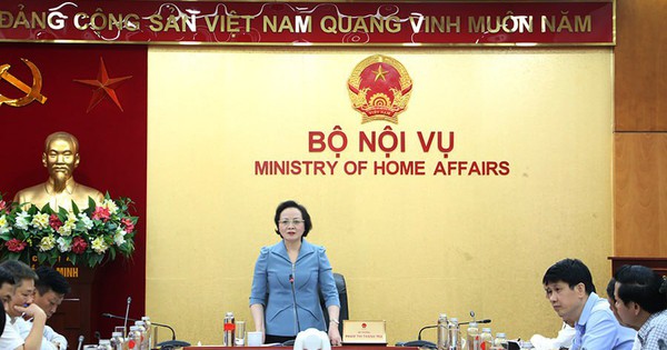 Triển khai kế hoạch cải cách tiền lương, BHXH; sắp xếp đơn vị hành chính; xử lý vấn đề CCVC thôi việc, bỏ việc