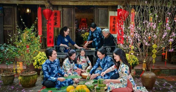 Cán bộ lãnh đạo chỉ được dự lễ hội khi được phân công; nghiêm cấm biếu, tặng quà Tết cho lãnh đạo