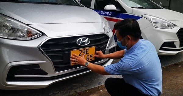 Từ ngày 15/8/2023: Thực hiện dịch vụ công trực tuyến toàn trình cấp đổi, cấp lại biển số xe