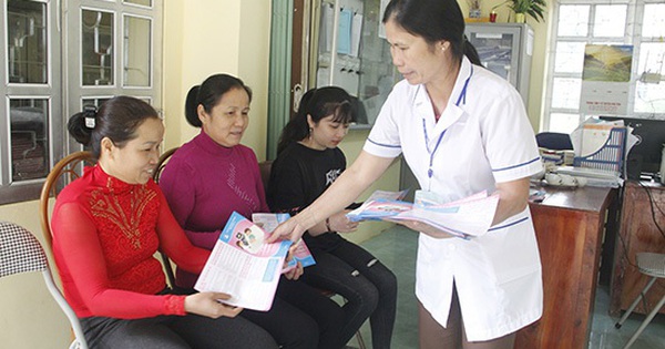 Chính phủ, Thủ tướng Chính phủ sẽ xem xét các chế độ tiền lương, phụ cấp, đãi ngộ thỏa đáng, phù hợp đối với CBCCVC, nhân viên y tế