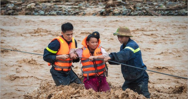 Nguy cơ lũ chồng lũ, Thủ tướng chỉ đạo KHẨN