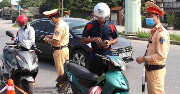 Mức phạt người lái xe máy vi phạm giao thông từ 1/1/2025