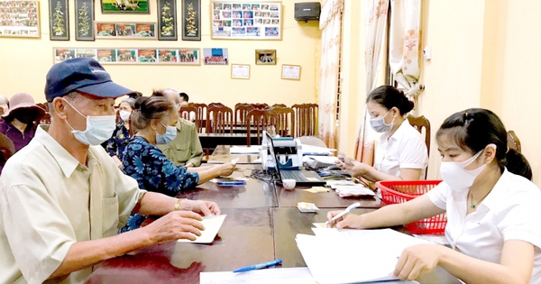 Chế độ với người lao động không đủ điều kiện hưởng lương hưu và chưa đủ tuổi hưởng trợ cấp hưu trí