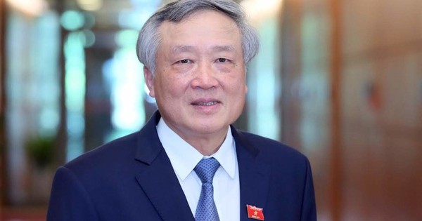 TIỂU SỬ PHÓ THỦ TƯỚNG NGUYỄN HÒA BÌNH