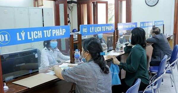 Điều chuyển chức năng, nhiệm vụ, tổ chức bộ máy của một số cơ quan chuyên môn thuộc UBND cấp tỉnh, cấp huyện