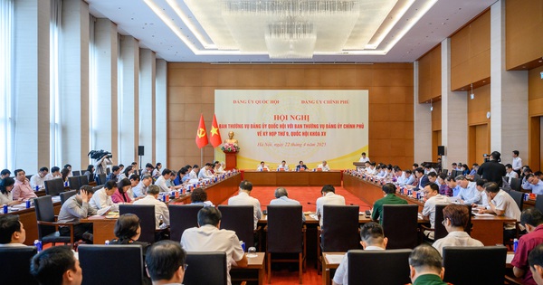 Kỳ họp thứ 9: Quốc hội xem xét, quyết định sửa đổi, bổ sung Hiến pháp; sắp xếp ĐVHC các cấp, tinh gọn bộ máy