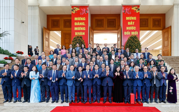 Sắp xếp tinh gọn hệ thống y tế; kiện toàn tổ chức bộ máy trạm y tế cấp xã; xây dựng đội ngũ trí thức y tế có tầm vóc khu vực và quốc tế...